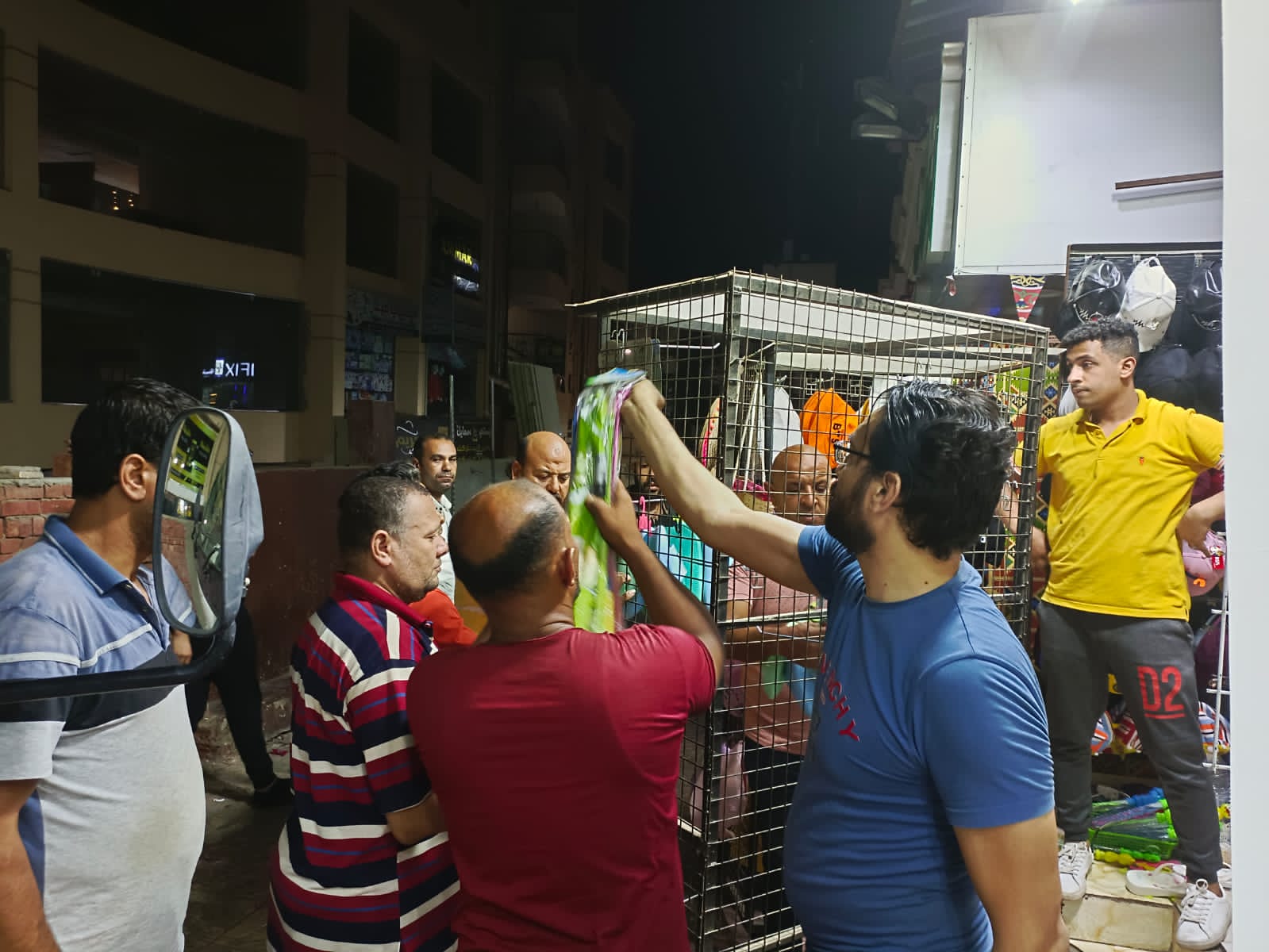  جهاز مدينة العبور يشن حملة اشغالات مكبرة .. صور