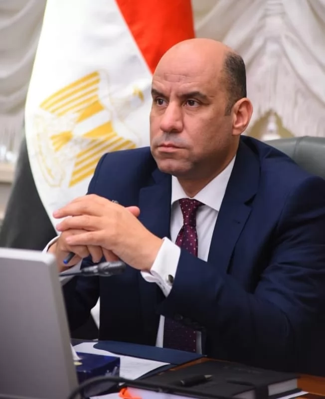 وزير العمل يعلن إجازة 23 يوليو للقطاع الخاص بأجر كامل