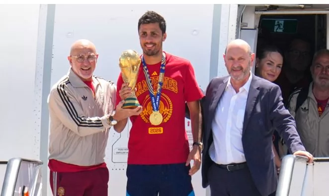 لا فوينتي مدرب إسبانيا