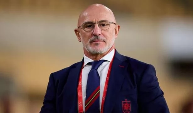 لا فوينتي مدرب إسبانيا