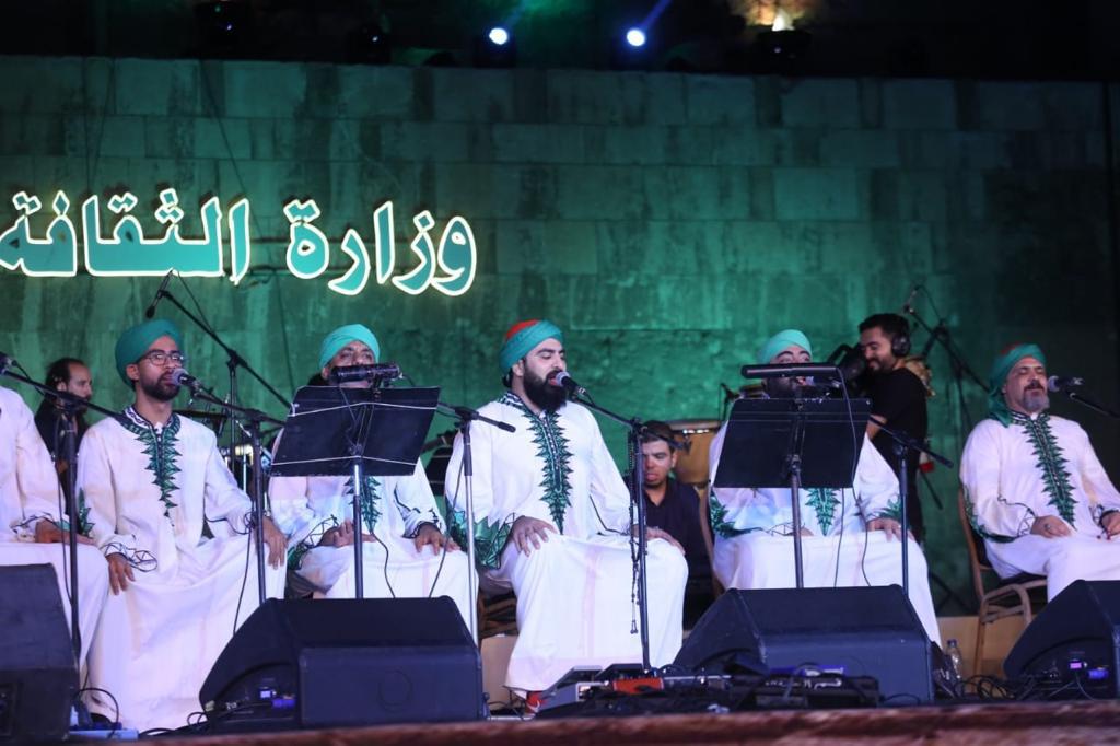 وسط البلد تغنى لشمس النهار  ... والحضرة تتعبد فى محراب الفن بمحكى القلعة  .. صور