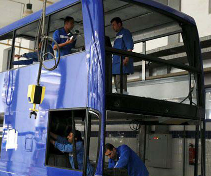 استراتيجية وطنية لزيادة الاستثمار فى صناعة السيارات 