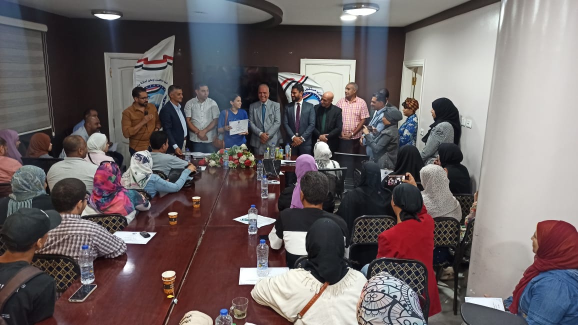 إقبال كبير على دورة لمستقبل وطن بدر فى التسويق الإلكترونى.. فيديو