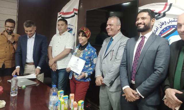 إقبال كبير على دورة لمستقبل وطن بدر فى التسويق الإلكترونى.. فيديو