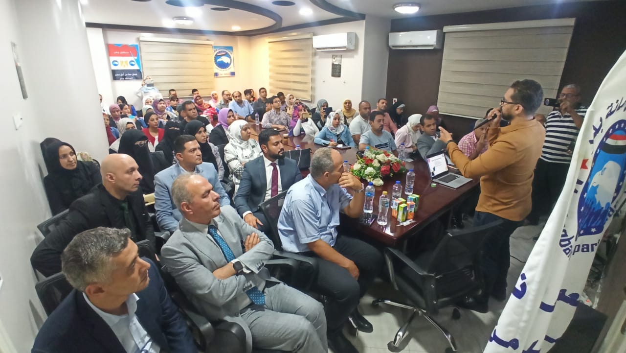 إقبال كبير على دورة لمستقبل وطن بدر فى التسويق الإلكترونى.. فيديو