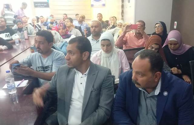 إقبال كبير على دورة لمستقبل وطن بدر فى التسويق الإلكترونى.. فيديو