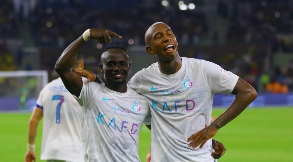 تاليسكا وماني