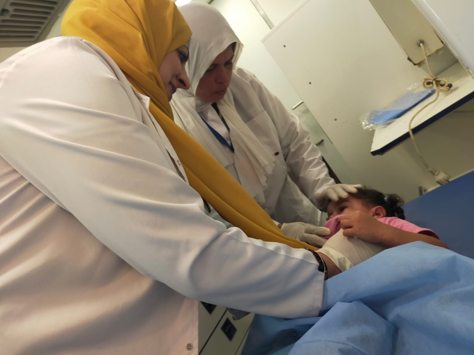 تقديم الخدمة الطبية لـ ٢٠٠٠ مواطن بقرية سمعان