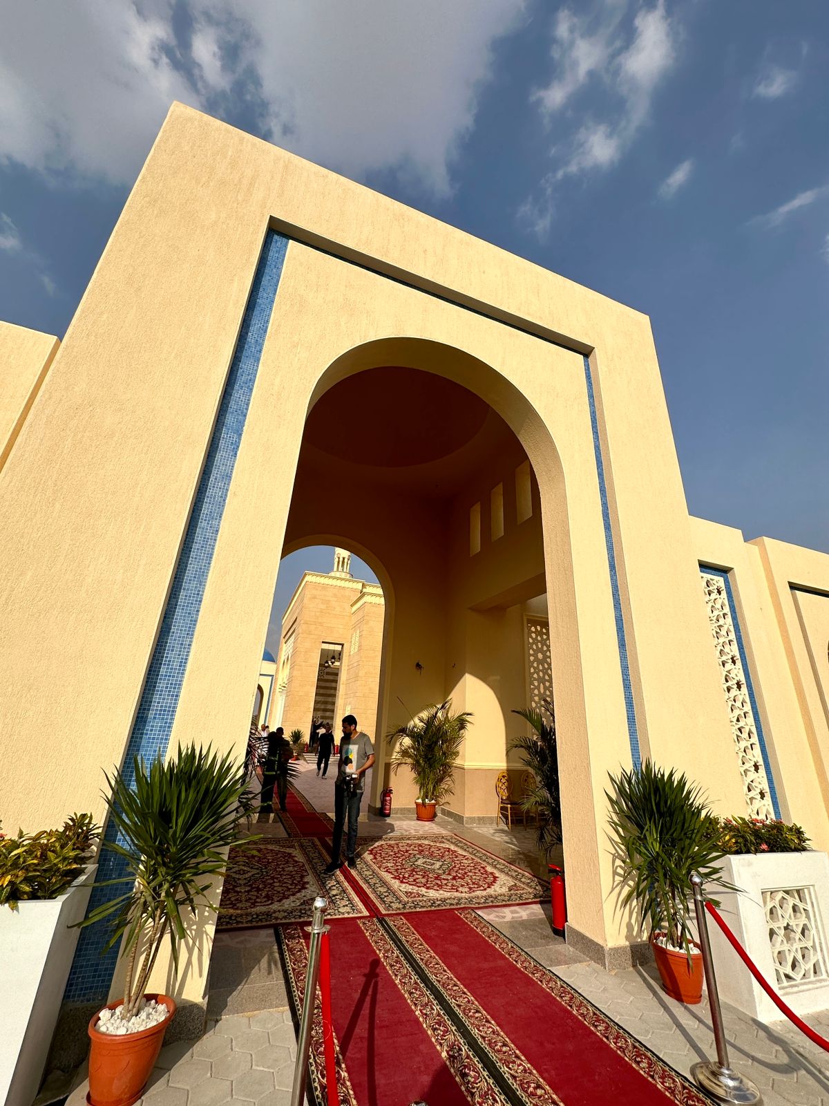 افتتاح المرحلة الأولي من مسجد محمد فريد خميس بالعاشر من رمضان