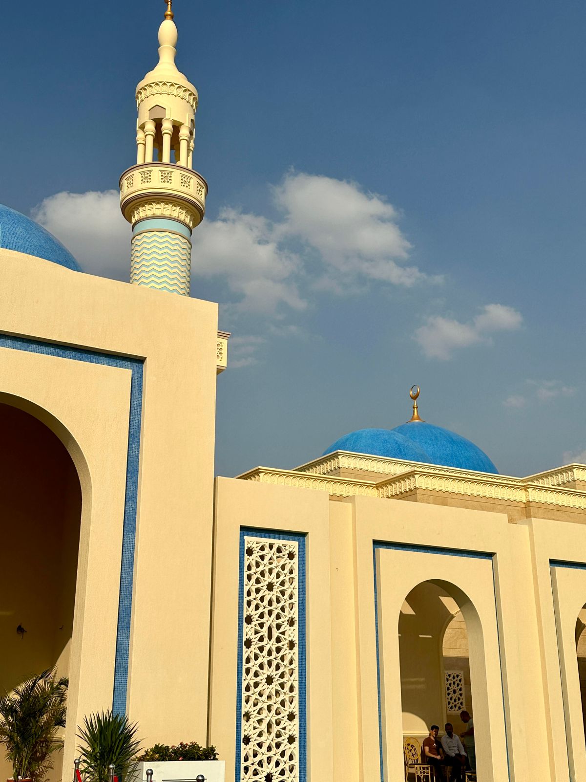 افتتاح المرحلة الأولي من مسجد محمد فريد خميس بالعاشر من رمضان