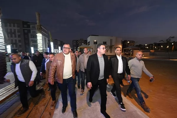 وزير الإسكان يتفقد محطة محولات كهرباء شرق الشيخ زايد