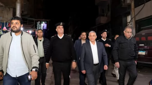 محافظ الإسماعيلية يتفقد أكبر شوارع بيع المسلتزمات الرمضانية ..صور