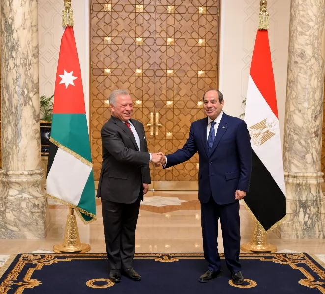 المتحدث الرئاسي ينشر صور استقبال الرئيس السيسي للعاهل الأردني وال