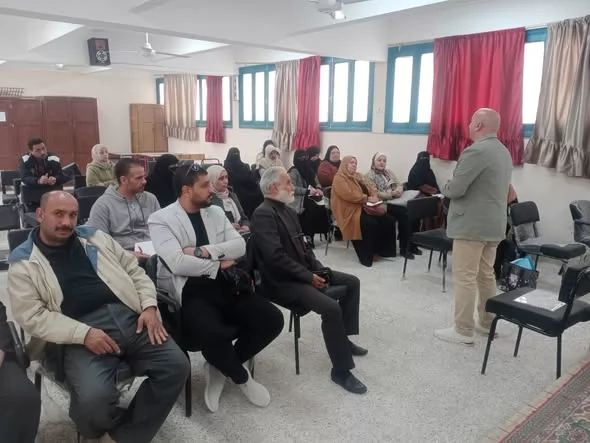 رئيس قسم الإسماعيلية يستعرض تعليمات تسجيل إستمارة الثانوية العامة