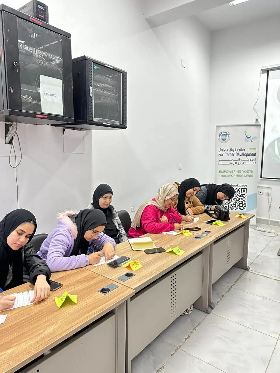 جامعةالقناة تطلق برامج تدريبية لبناء الفريق وتنمية مهارات التوظيف