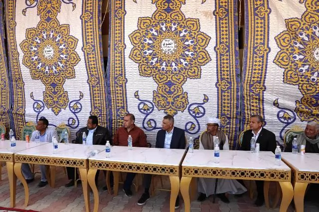 محافظ أسوان يعطى إشارة البدء لمشروع محطة المعالجة بالرديسية بحرى