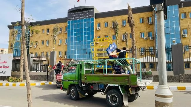 المخالفين على صفيح ساخن فى حدائق العاصمة بسبب مطاردات الجهاز.. با