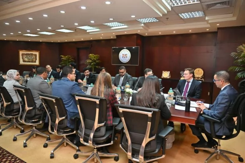 وزير الاستثمار يلتقي ممثلي موديز لاستعراض تطورات الاقتصاد المصري