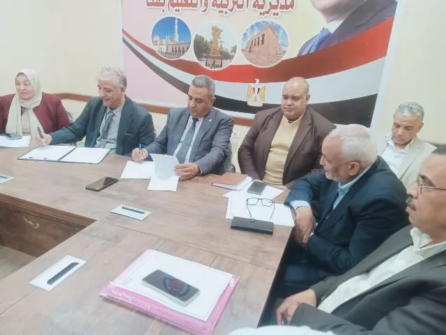 وكيل تعليم قنا يتابع استعدادات بدء الدراسة بالفصل الدراسي الثاني