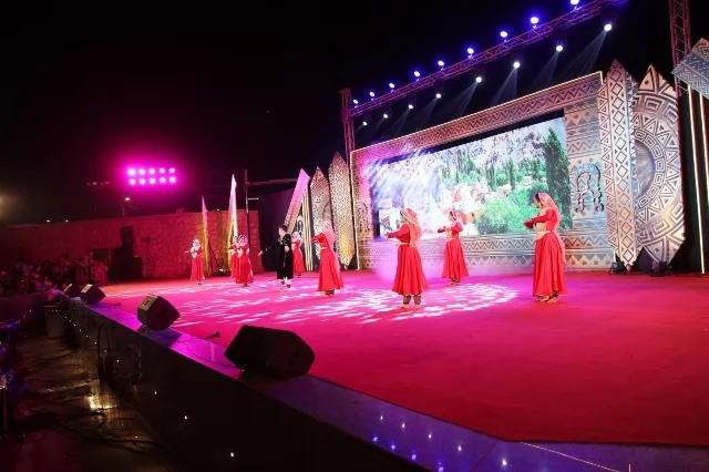 وزير الثقافة ومحافظ أسوان يفتتحان المهرجان الدولى الثالث عشر 