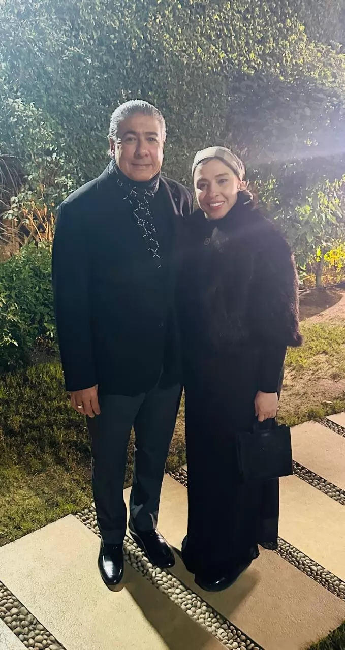 المستشار سامح عبد الحكم وحرمه في العرض الأول لأوبرا توت عنخ آمون 