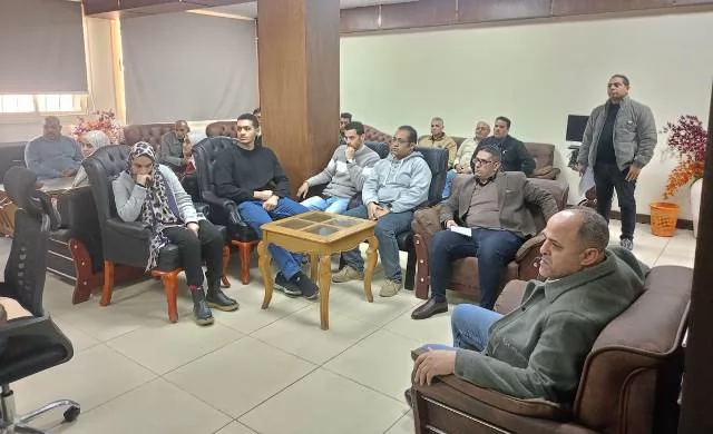 تسهيلات جديدة من رئيس جهاز مدينة الشروق بشأن ملف التقنين.. بالصور