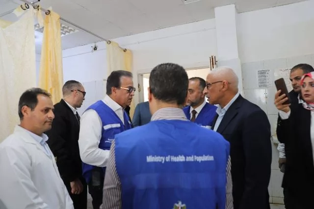 مجاور ونائب رئيس الوزراء ووزير الصحة يتفقدان معبر رفح البري 