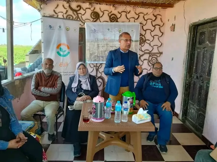 مدرسة حقلية لمزارعي القمح في الإسماعيلية..صور