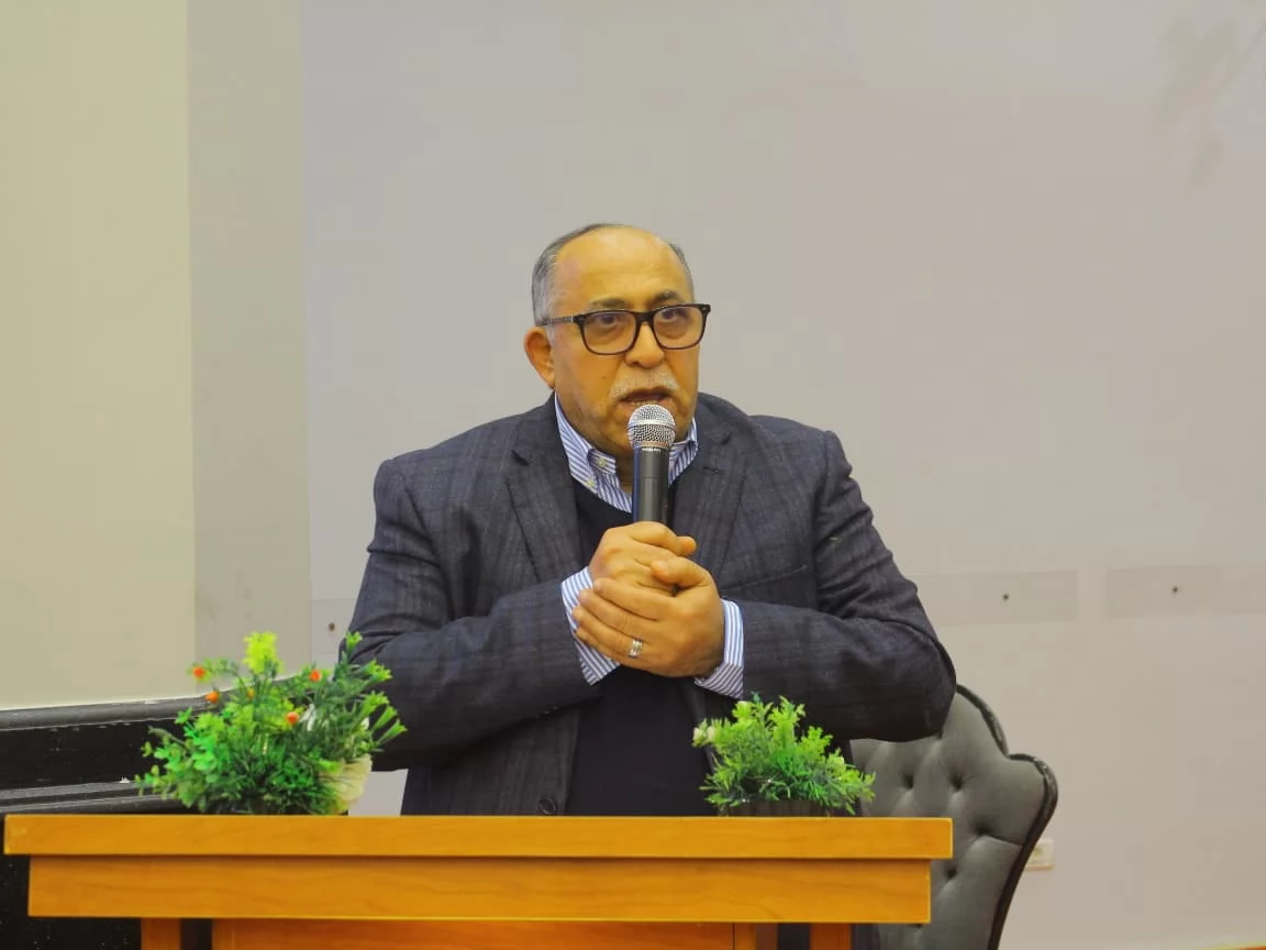 هاني ضاحي يلتقي مهندسي السويس ويستعرض برنامجه الانتخابي ويطرح فكر