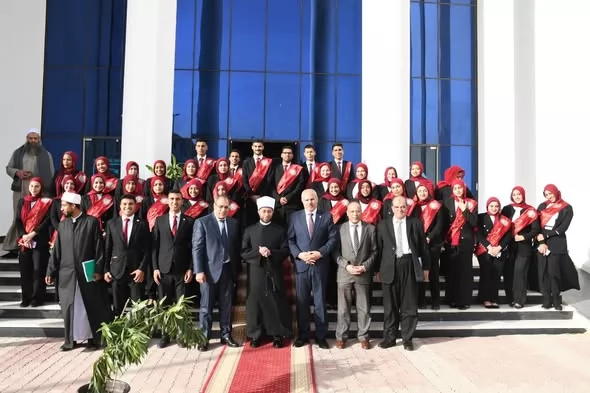 استقبال حافل لوزير الأوقاف خلال زيارته لجامعة قناة السويس..صور