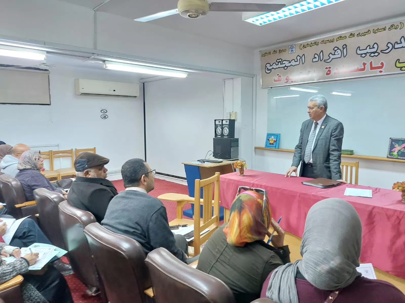 ︎جامعةالقناة تطلق برنامجًا تدريبيًا حول الجوانب المالية بالجامعات