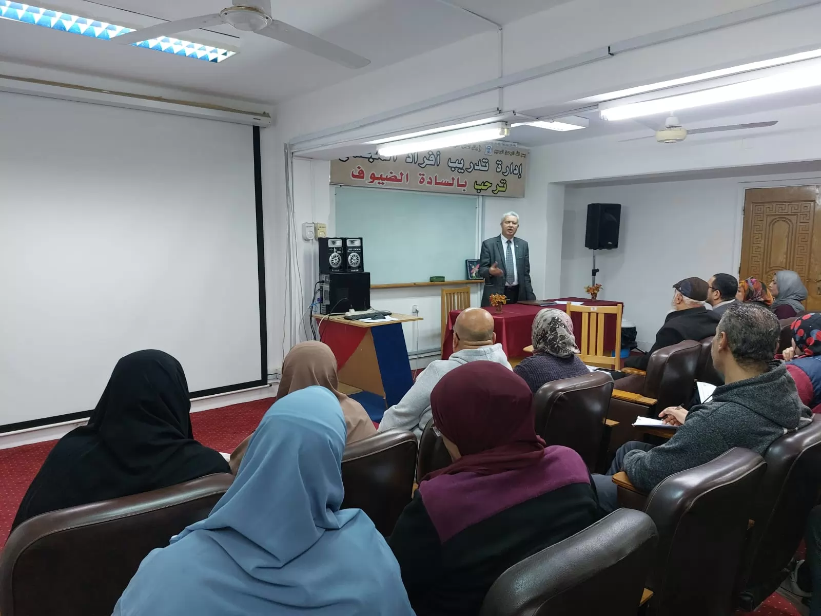 ︎جامعةالقناة تطلق برنامجًا تدريبيًا حول الجوانب المالية بالجامعات