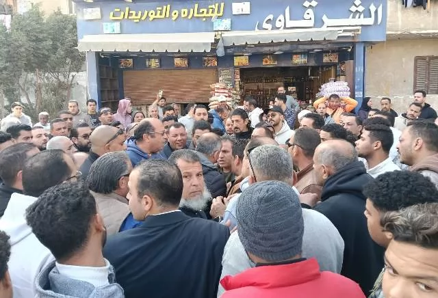 شاهد بالفيديو قيادات جهاز بدر أمام طوفان جماهير الزلزال بعد غقل 3