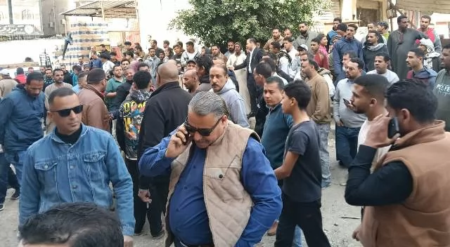 شاهد بالفيديو قيادات جهاز بدر أمام طوفان جماهير الزلزال بعد غقل 3