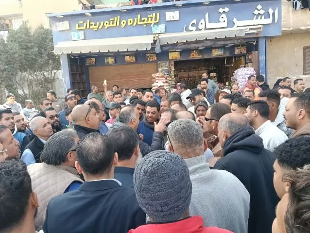 شاهد بالفيديو قيادات جهاز بدر أمام طوفان جماهير الزلزال بعد غقل 3