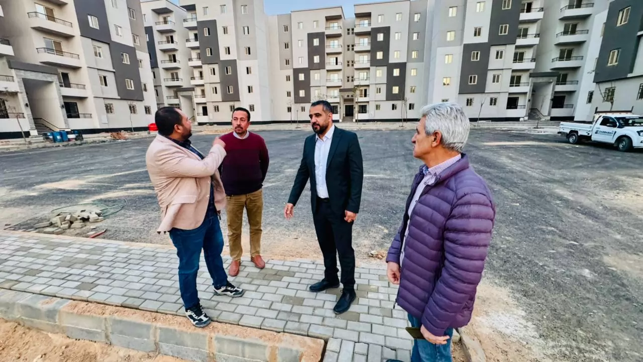 جولة موسعة لرئيس الجهاز لمتابعة الإسكان الأخضر .. صور