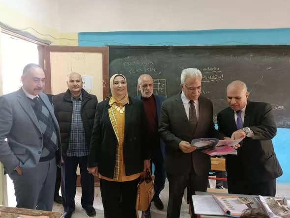 مدير تعليم الإسماعيلية ولجنة وزارية يتفقدون مدارس القصاصين ..صور