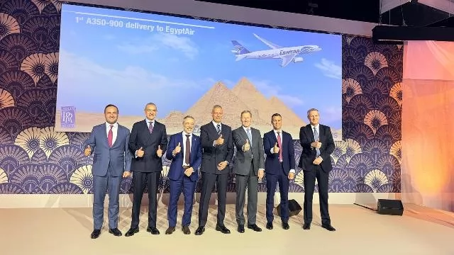 وصول أول طائرة لمصر للطيران من طراز الايرباصA350-900 إلى مطار 