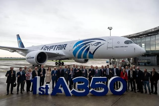 وصول أول طائرة لمصر للطيران من طراز الايرباصA350-900 إلى مطار 