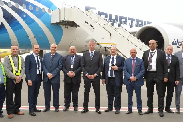 وصول أول طائرة لمصر للطيران من طراز الايرباصA350-900 إلى مطار 