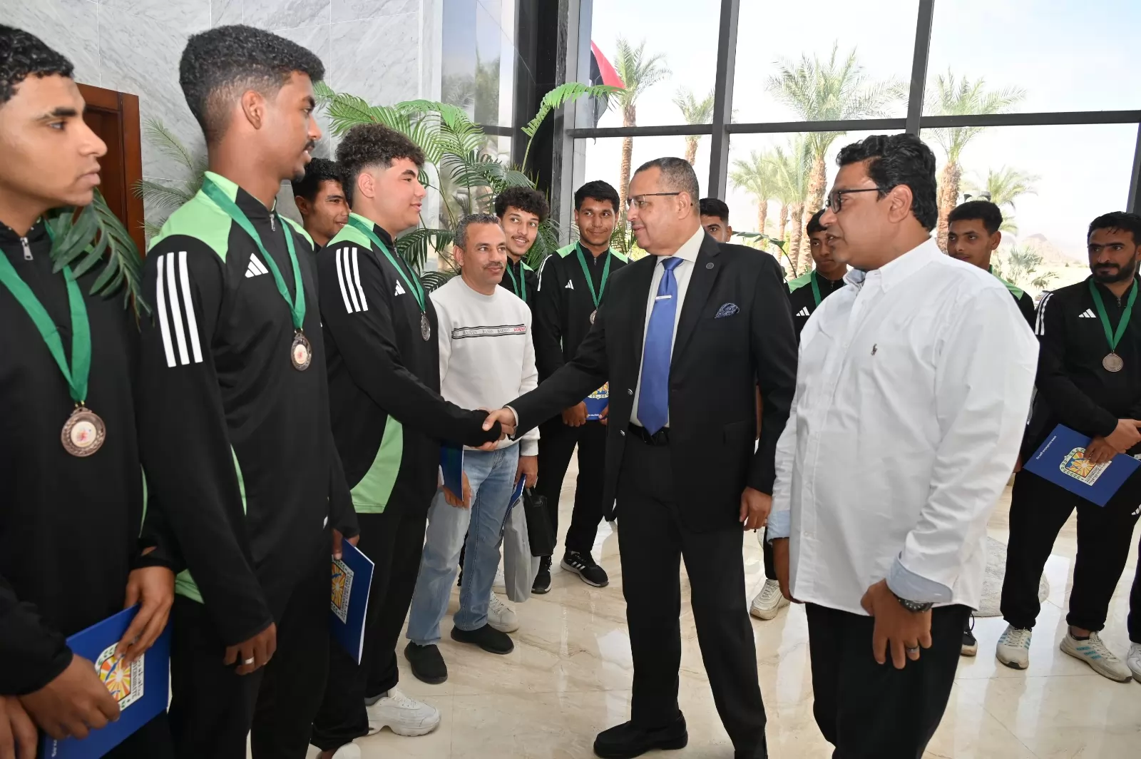 محافظ جنوب سيناء يكرم أبطال المحافظة لأولمبياد المحافظات الحدودية