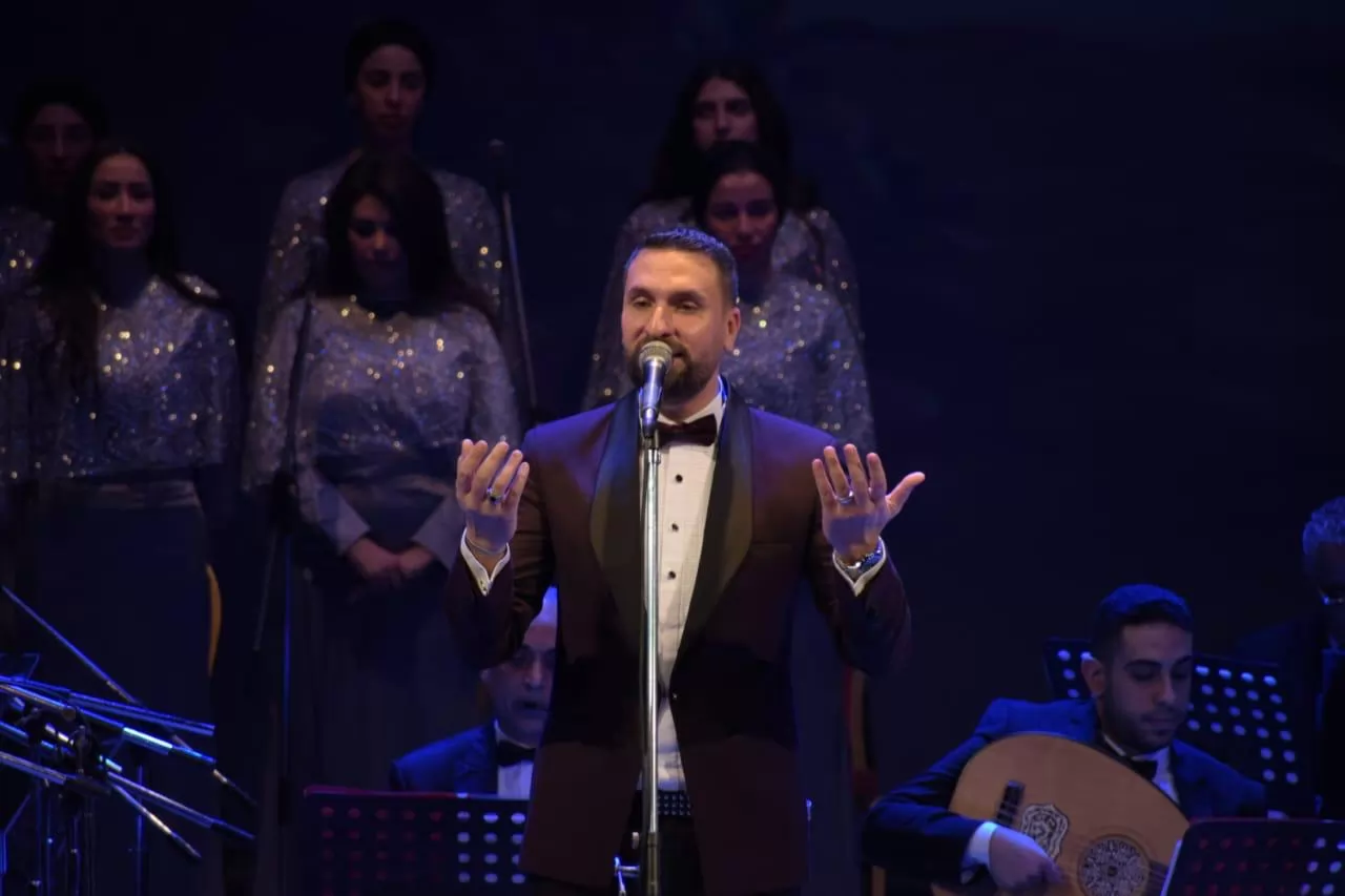مدحت صالح ونادية مصطفى يغزلان خيوط الرومانسية في عيد الحب