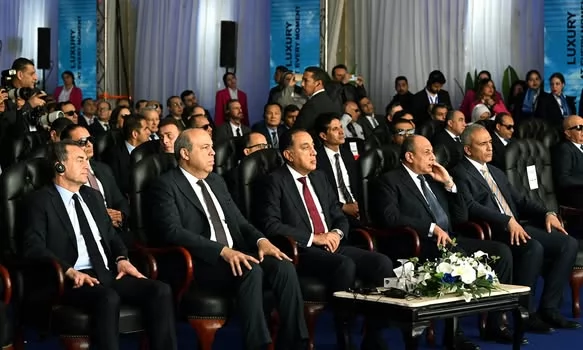 رئيس الوزراء يشهد فعاليات الاحتفال بانضمام أول طائرة من طراز Airb