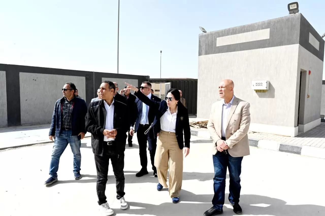 الإسكان: خطة متكاملة لإعادة تدوير مخلفات العبور بالعاشر من رمضان