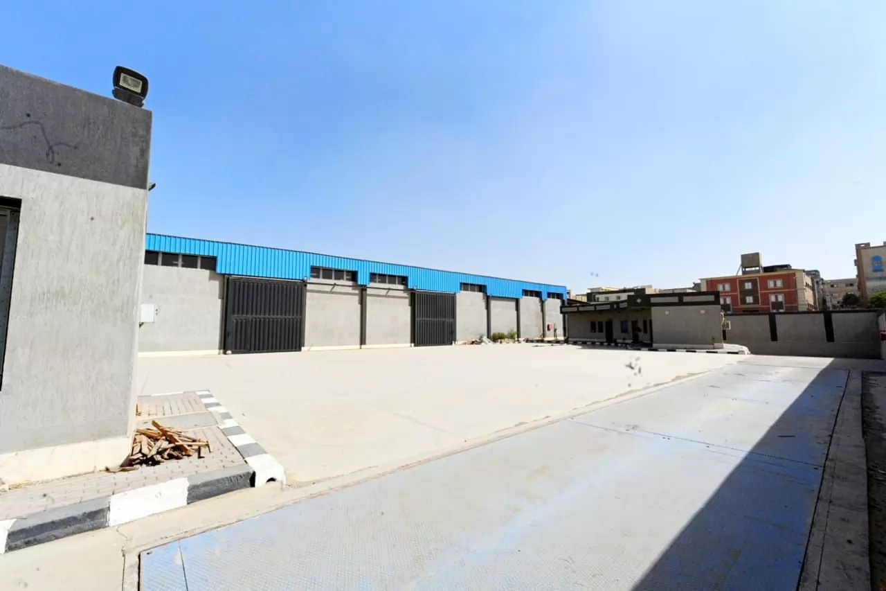 الإسكان: خطة متكاملة لإعادة تدوير مخلفات العبور بالعاشر من رمضان