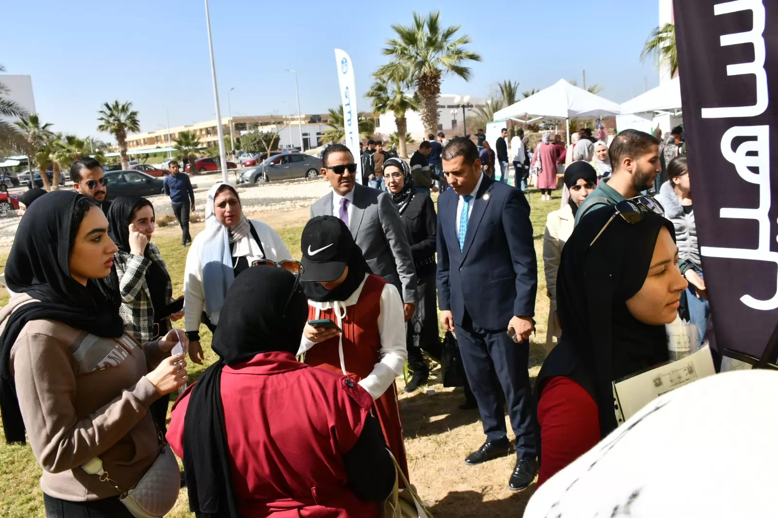 جامعة قناة السويس تطلق ملتقى توظيف 2026 بكلية التجارة 