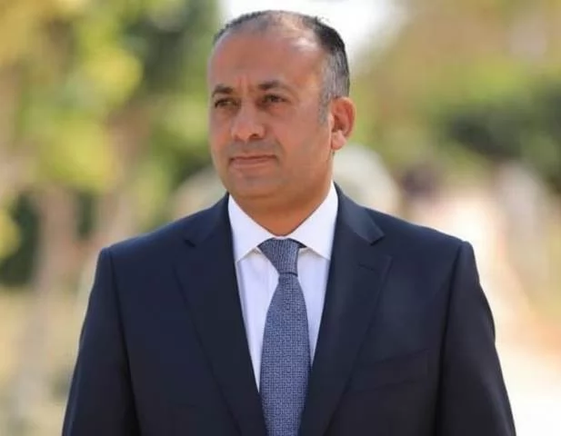 حملة ليلية خاطفة من جهاز مدينة بدر على إشغالات الزهور والريحان.. 