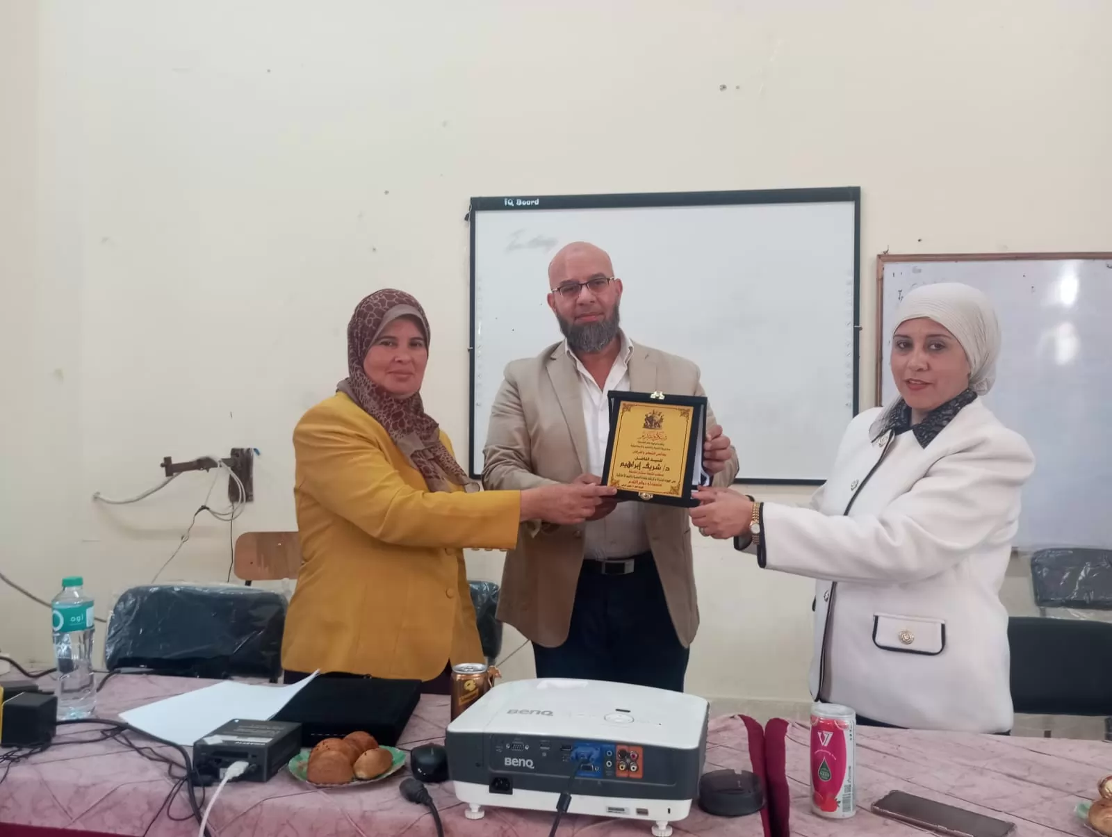 مستشار الفلسفة تدشن مبادرة توعوية بالإسماعيلية..صور