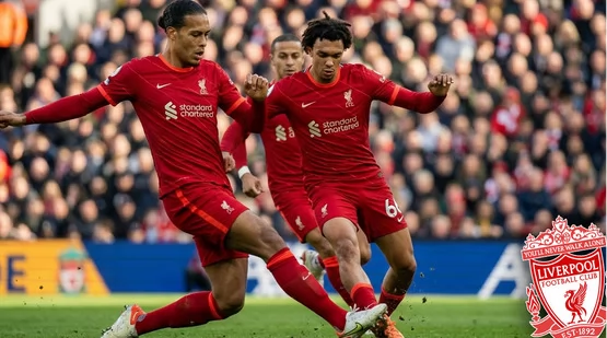 دفاع ليفربول الجديد: كيف غير جيريمي جاكيت ترتيبات الريدز في الدوري؟