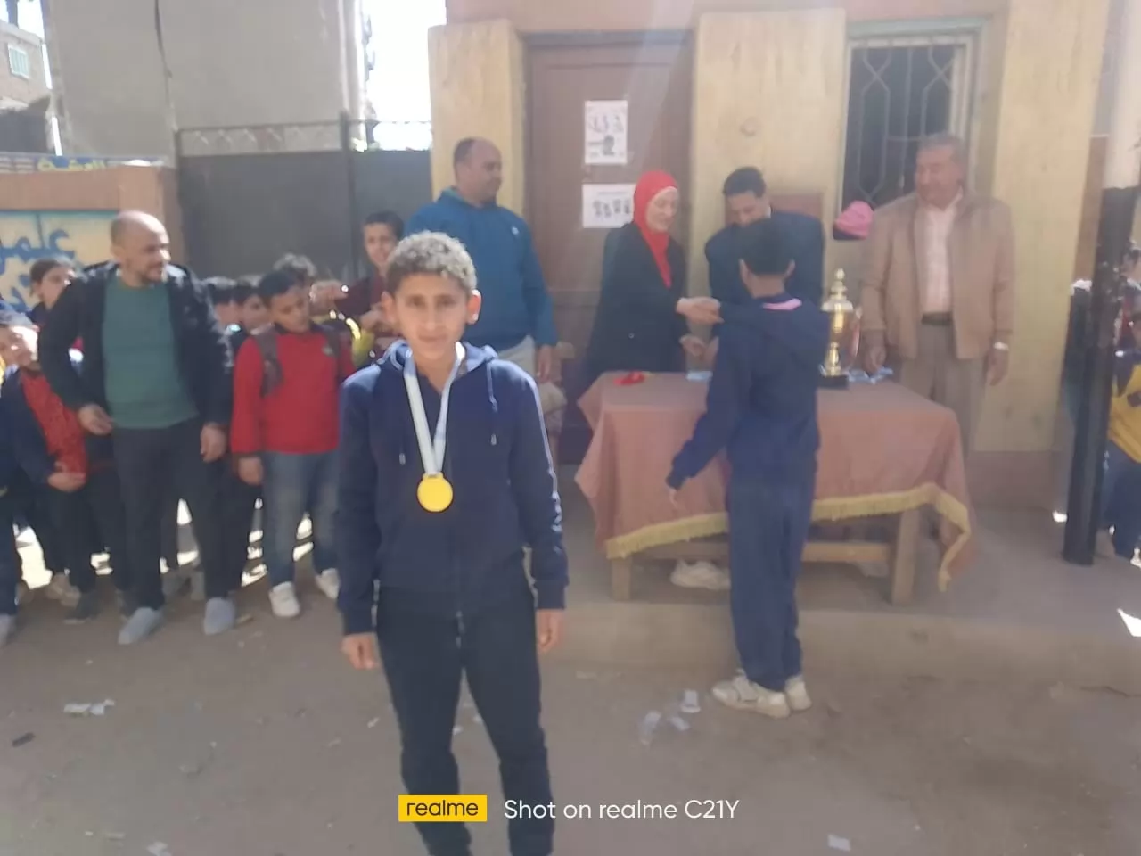 مدرسة الشهيد عادل عبيدو تختتم الدورة الرياضية لكرة القدم 